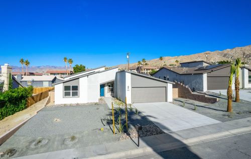 68220 Calle Azteca, Desert Hot Springs CA  92240-6412 exterior