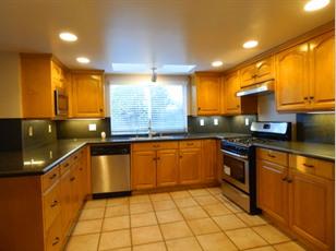 4255 Paseo De Oro, Cypress CA  90630-3420 exterior