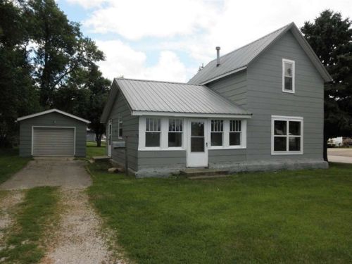 302 Maple St, Osage, IA 50461-1127