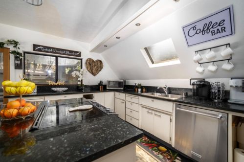 5043 Virginia Bird Mine Ct, Michigan Bluff CA  95631-9733 exterior