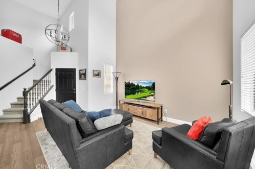 39 Spoon Ln, Trabuco Canyon, CA 92679-4925