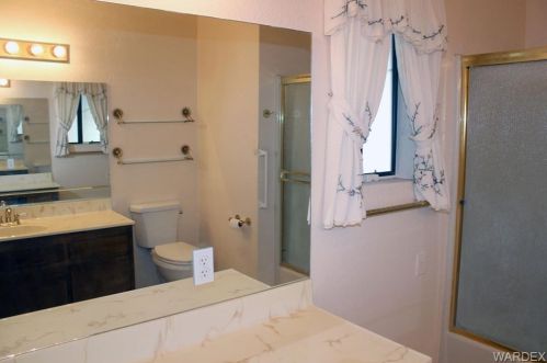 1445 Rio Vista Dr, Bullhead City AZ  86442-6882 exterior