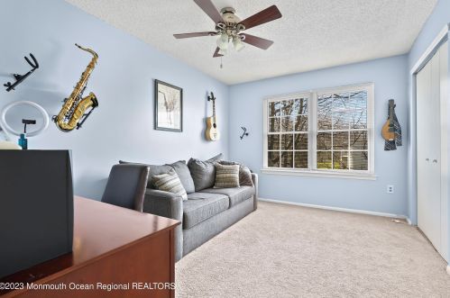 76 Players Cir, Tinton Falls NJ  07724-3805 exterior