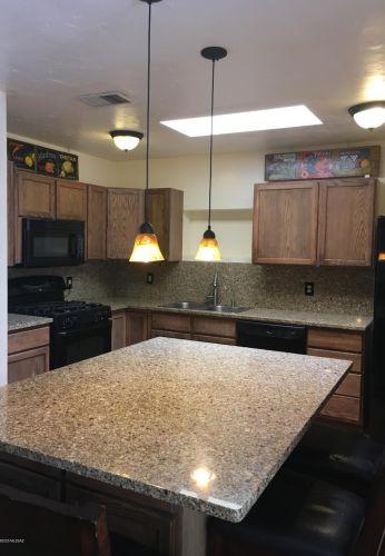 1741 Desmond Ln, Tucson, AZ 85712-3306