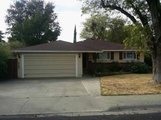 716 Mckinley Ave, Woodland, CA 95695-4653