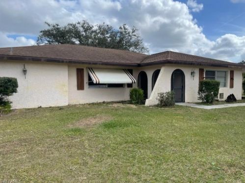 420 Henry Ave, Lehigh Acres, FL 33972-7848