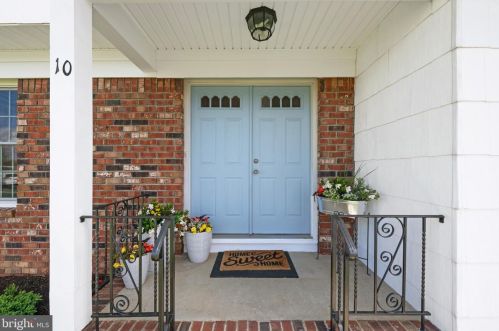 10 Welland Rd, Trenton, NJ 08690-1921