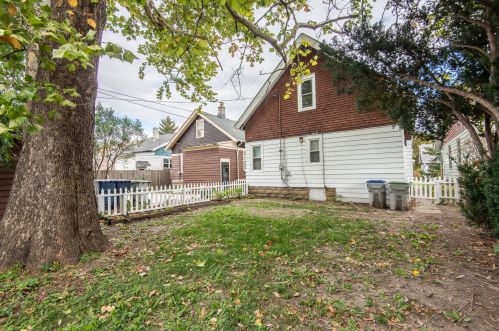 1359 42nd St, Milwaukee WI  53208-2718 exterior