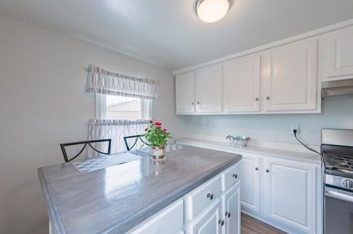 1008 Frank Ave, Jeannette PA  15644-1534 exterior