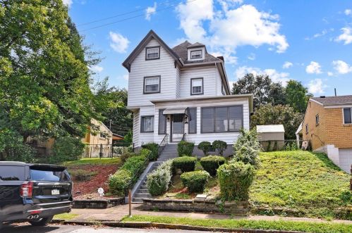 708 9th Ave, Whitaker, PA 15120-1920