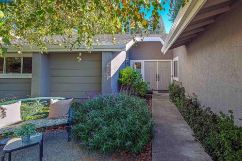 1041 Lehigh Valley Cir, Danville CA  94526-4925 exterior