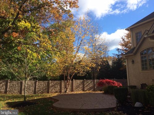 108 Gift Cir, Prospectville PA 19002-2732 exterior