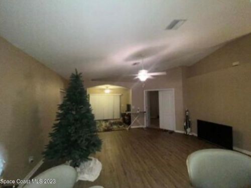 809 Macon Dr, Titusville FL  32780-4914 exterior