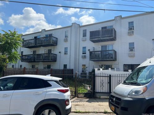 425 Zerega Ave, Bronx, NY 10473-1229
