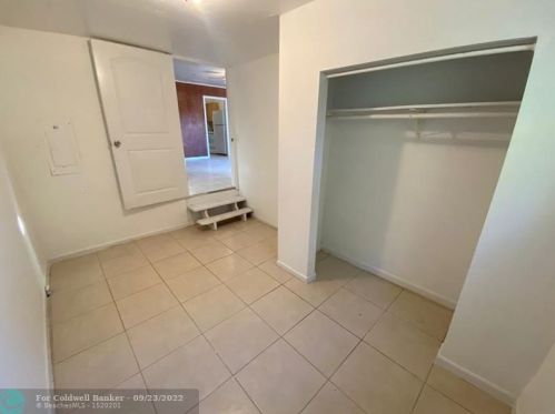 717 57th St, West Palm Beach FL  33407-2515 exterior