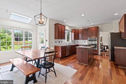 15063 Gaines Mill Cir, Haymarket VA  20169-4500 exterior