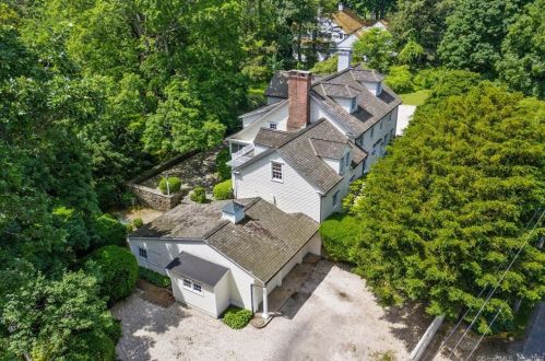 16 West Rd, New Canaan, CT 06840-3010