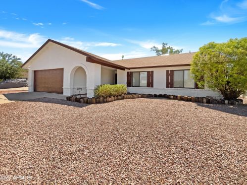 2206 Santa Anna Ct, Chandler, AZ 85224-2161