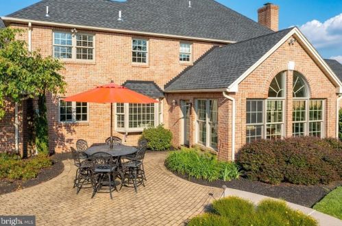 4312 Wyndemere Cir, Schnecksville PA  18078-3529 exterior