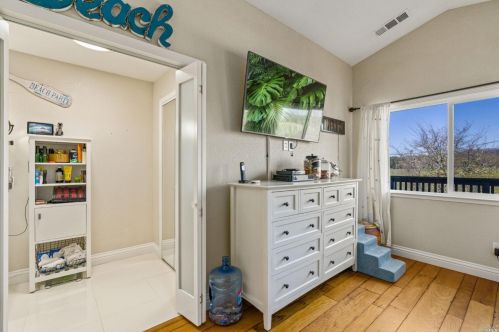 9591 Kristine Way, Windsor CA  95492-8889 exterior