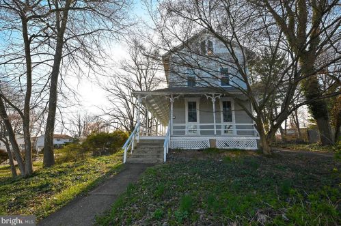 202 Park Ave, Collegeville, PA 19426-2622