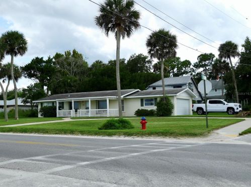 500 Riverside Dr, Edgewater FL  32132-1632 exterior