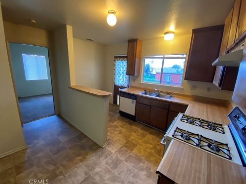 33195 Schaper St, Lake Elsinore CA  92530-6173 exterior