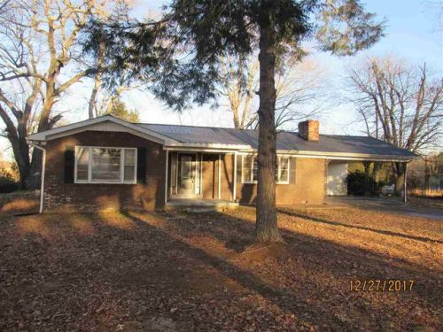 494 Isom Bradley Rd, Gainesville, KY 42164-9381