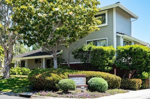4 Bermuda Ct, Manhattan Beach CA  90266-7240 exterior