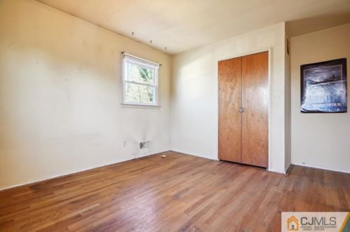 51 Jackson Ct, Perth Amboy NJ  08863-1304 exterior