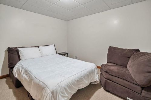 928 Old Washington Rd, Canonsburg PA  15317-3230 exterior