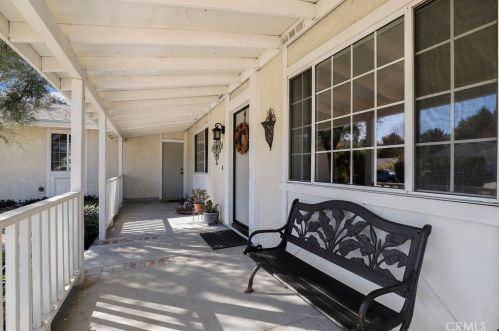 29521 Abelia Rd, Santa Clarita, CA 91387-1945