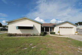 980 Grant Rd, Titusville, FL 32780-7107