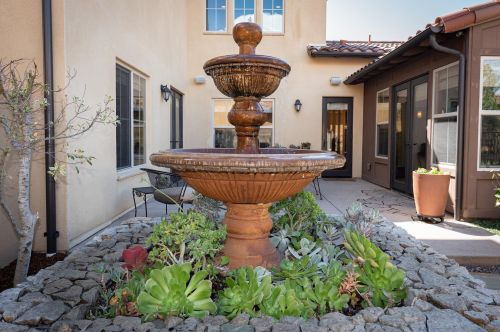 8458 Lower Scarborough Ct, San Diego CA 92127-6119 exterior