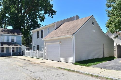 21 Lincoln Ct, United States Coast Guard Ac, CT 06320-5213