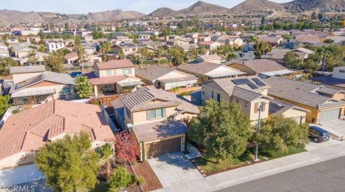 29342 Fall Classic, Lake Elsinore CA  92530 exterior