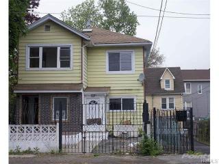 1953 Gildersleeve Ave, Bronx, NY 10473-2421
