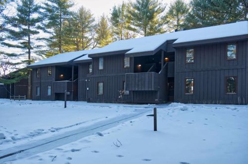 7 Pine Trl, Wisconsin Dells, WI 53965-8859