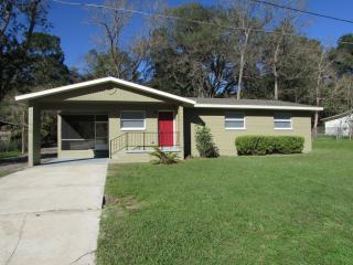 2770 18th Ave, Gainesville, FL 32641-1067
