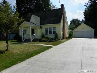 332 William St, Bath, NY 14810-1637