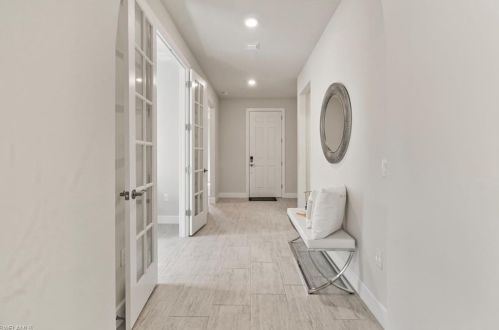 2754 Aviamar Cir, Naples FL 34114-0097 exterior