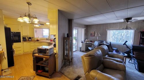 9413 Navajo Pl, Chandler, AZ 85248-7024