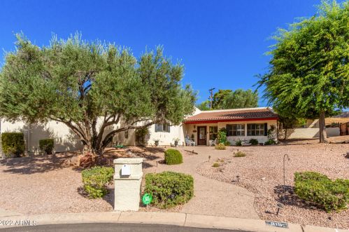 915 Fairway Dr, Mesa, AZ 85201-3136
