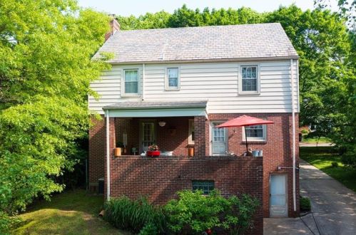 227 Morewood Rd, Glenshaw, PA 15116-2046