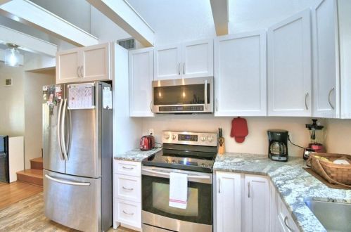 1221 Edgewater Dr, Lakeland FL  33805-4700 exterior