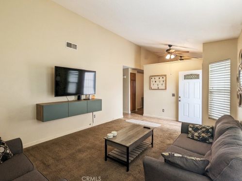 1019 Forest Dr, Colton CA  92324-4552 exterior