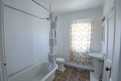 1762 Galbraith Rd, Cincinnati OH 45239-4029 exterior