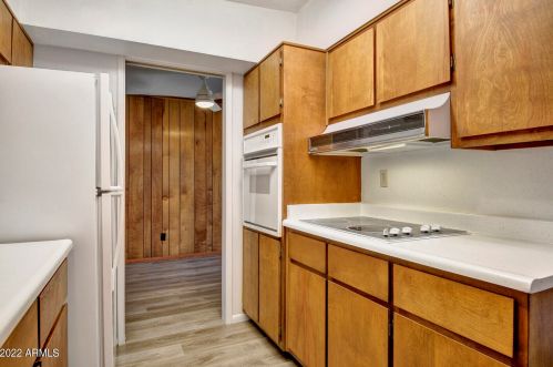 7611 12th Pl, Phoenix AZ  85020-4540 exterior