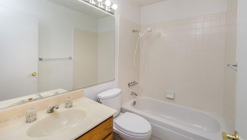 711 Portwalk Pl, Redwood City CA  94065-1811 exterior