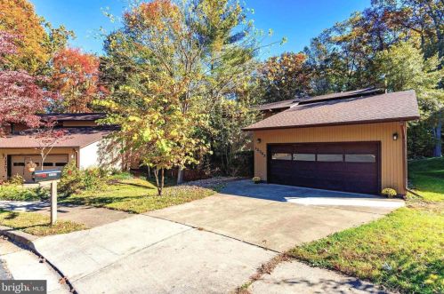 12303 Mulberry Ct, Woodbridge VA  22192-2004 exterior